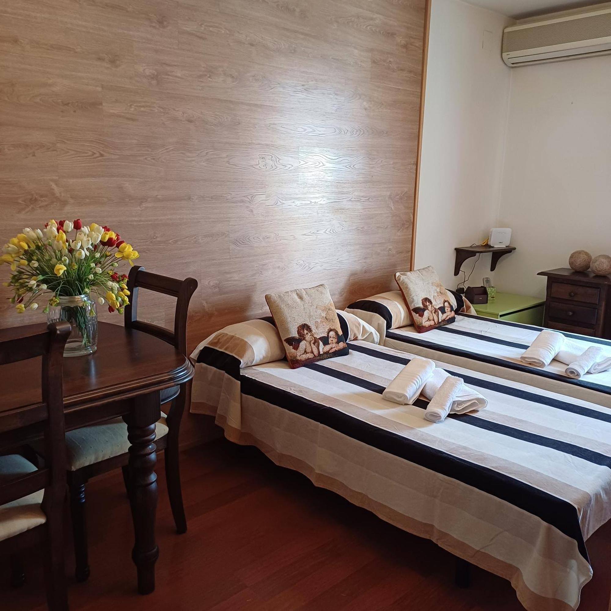 Piso Compartido Con Habitaciones Independientes Maracena ภายนอก รูปภาพ